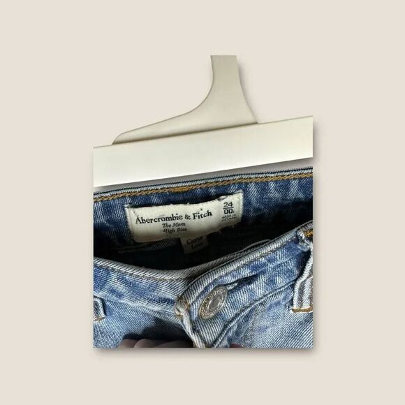 Abercrombie & Fitch Curve Love The Mom High Rise Jeans Size 24 Short - Picture 4 of 4